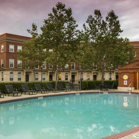 Bridgestreet At Easton Commons Aparthotel Кълъмбъс Екстериор снимка
